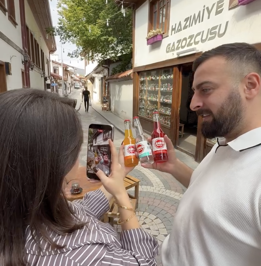 “Kesinlikle Çankırı’ya Gidelim” Dediler, Evli Çiftin Gezisi Kameraya Böyle Yansıdı!1