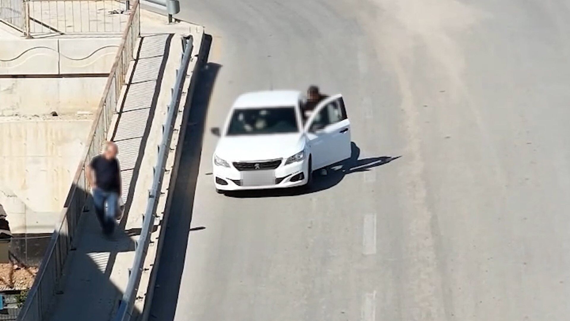 Polisi Görünce Koltuk Değiştirdi! 240 Bin Lira Ceza Yedi!