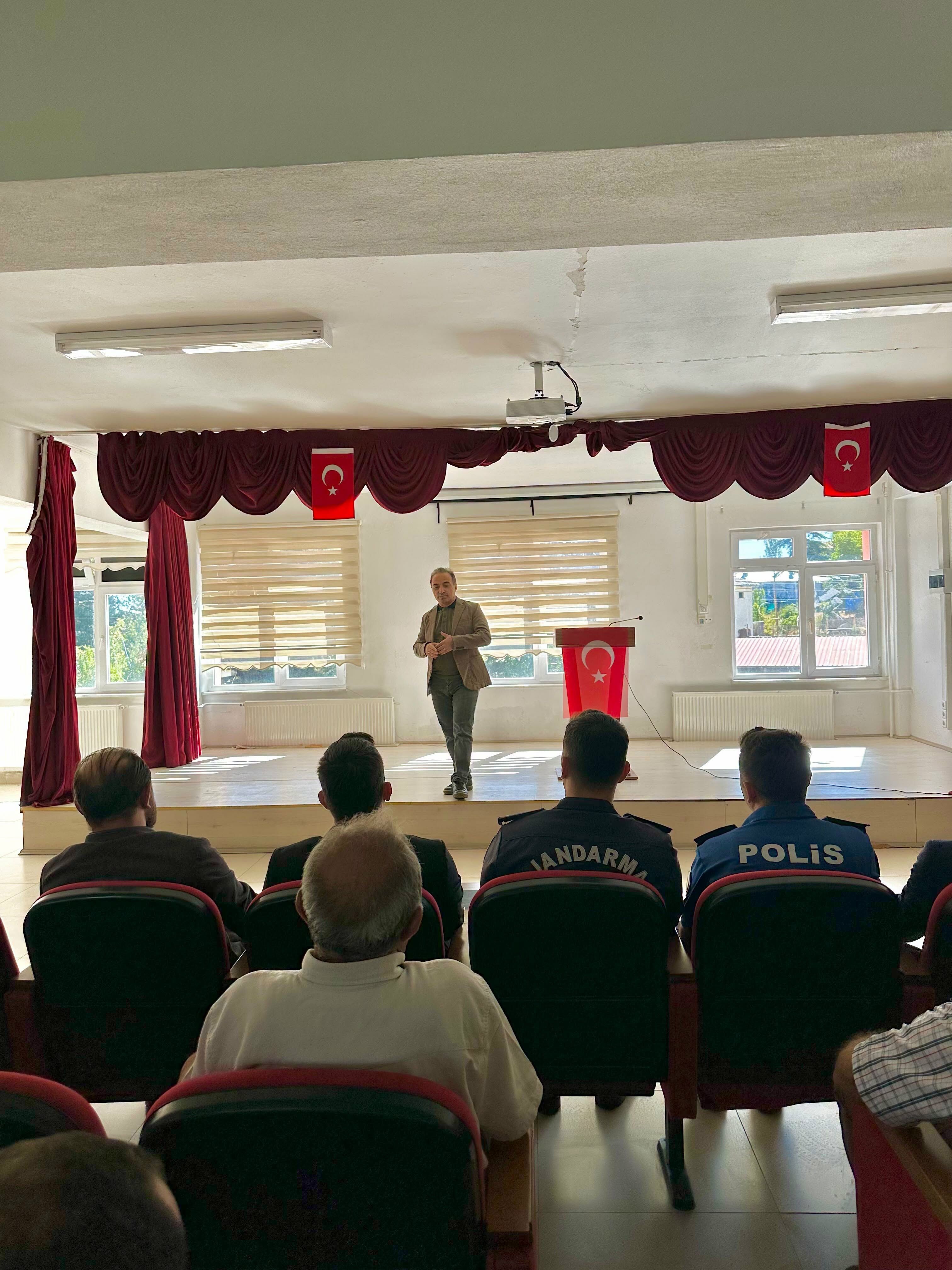 Yapraklı’da Tarih Semineri! “Asılsız Ermeni İddiaları” Ele Alındı (1)