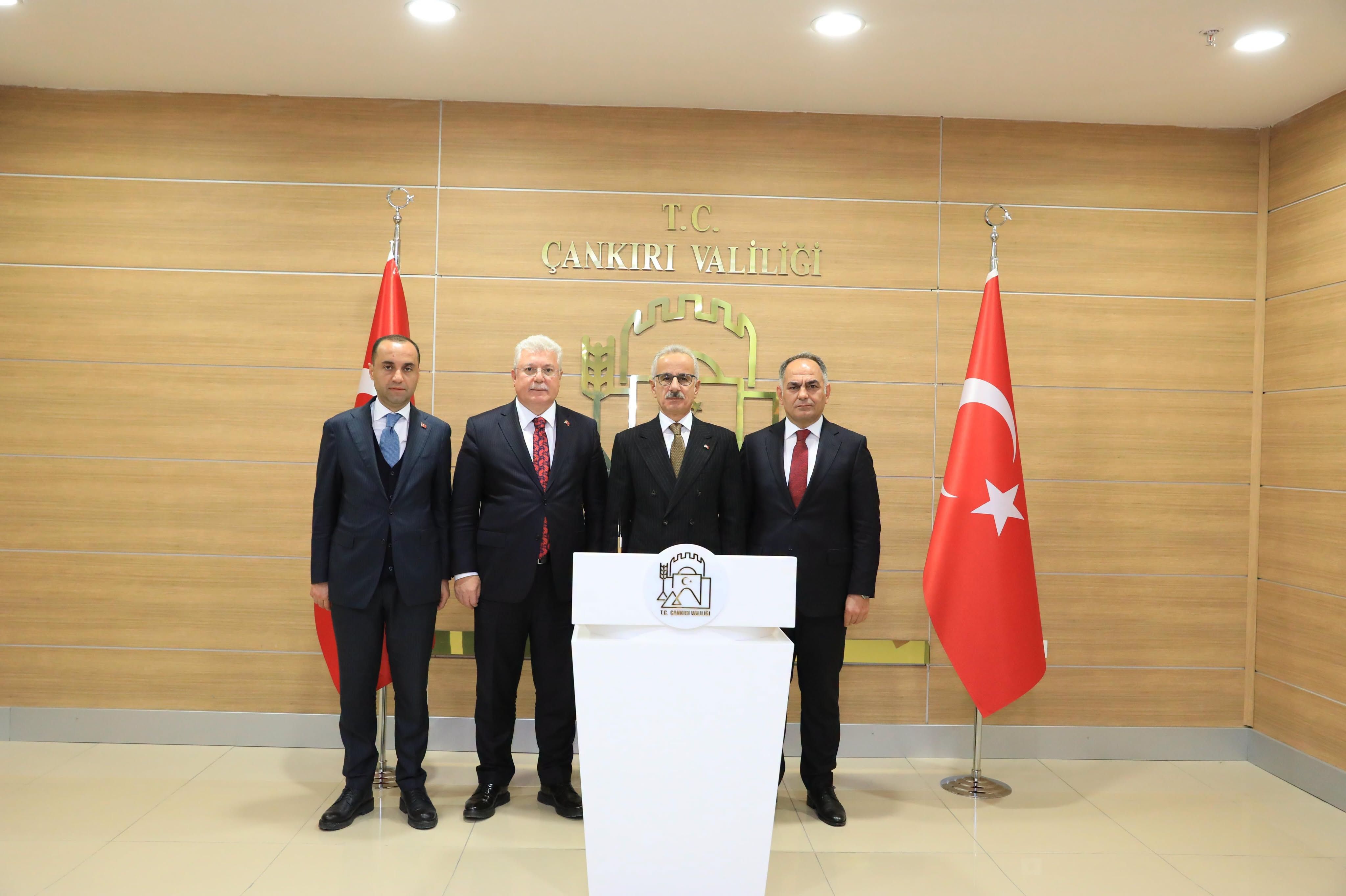 Bakan Uraloğlu Çankırı Valiliğini Ziyaret Etti