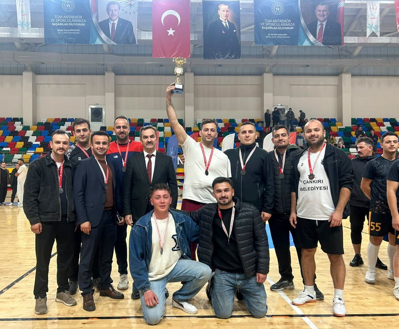 Çankırı’da Futsal Turnuvasının Kazananı Tugay Komutanlığı Oldu!3