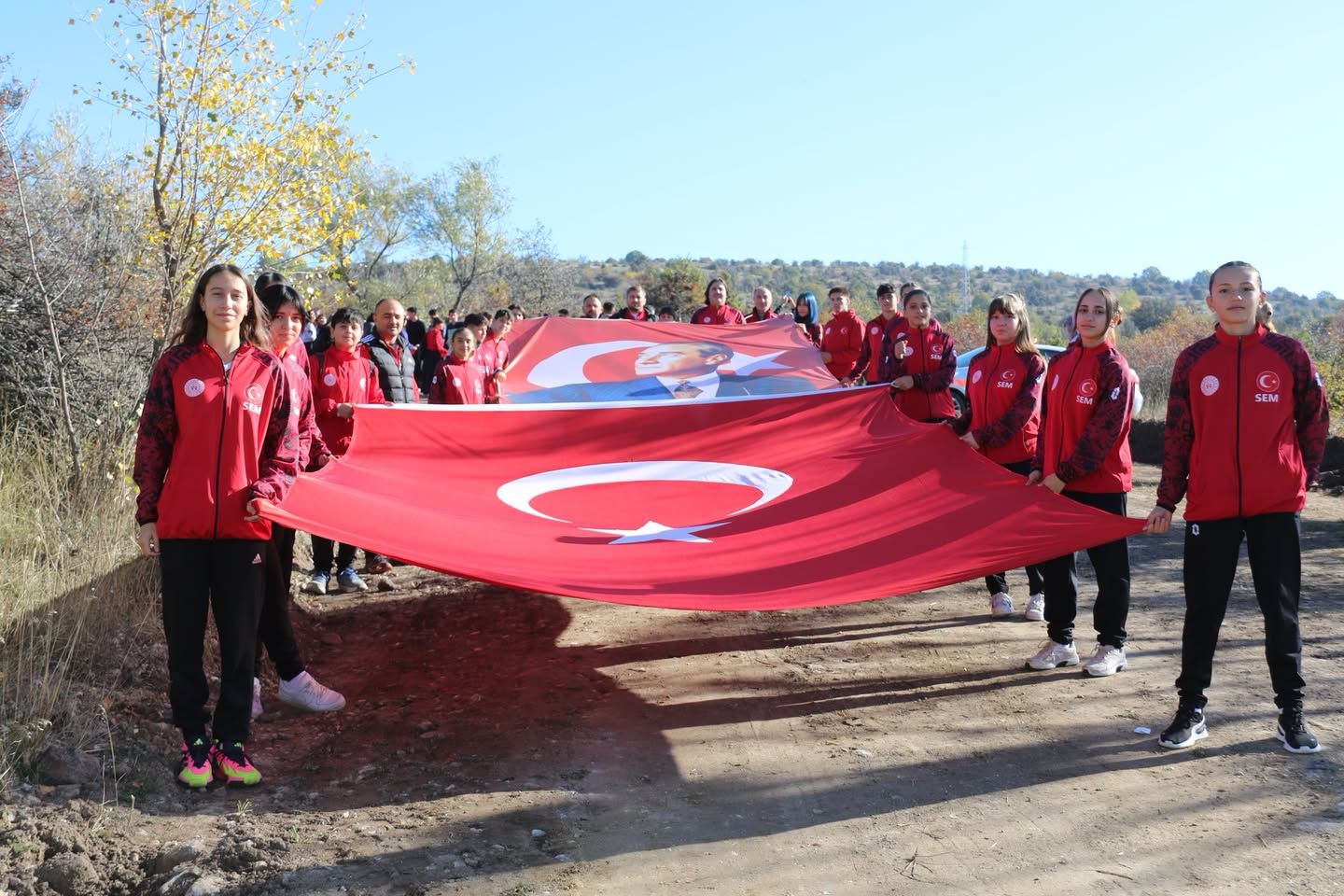 Çankırı’da Gençlik Ve Spor Ailesi İstiklal Yolu’nun Tarihî Mirasına Sahip Çıktı!1