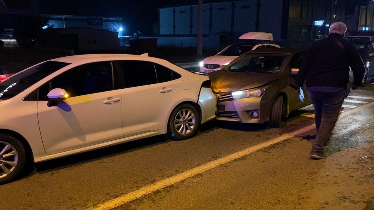 İnegöl’de Gece Saatlerinde Korkutan Zincirleme Kaza