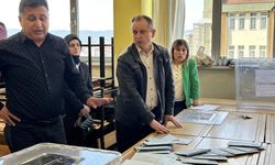 Kastamonu'da Sandıklar Kapanırken, Oy Sayımı Hızla Başladı