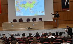 TDK Başkanı Prof. Dr. Mert Çankırı Karatekin Üniversitesi’nde konferans verdi