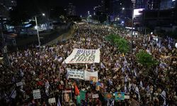 İsrail’in başkenti Tel Aviv’de 120 bin kişilik hükümet karşıtı protesto