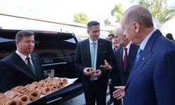 Bosna Hersek Lideri ile Toplantı Sonrası Erdoğan'dan Kandil Hediyesi