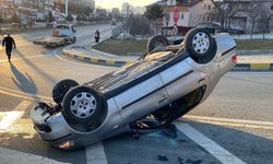 Kastamonu Kazasında Anne ve Çocuğu Takla Atan Otomobilden Yaralı Çıktı