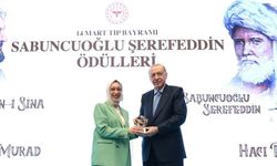 Dr. Sevda Nur Su, 2025 Yılı Sabuncuoğlu Şerefeddin Ödülünü Cumhurbaşkanı Erdoğan’dan aldı