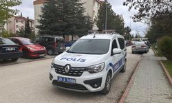 Budama Sonrasında Çalıların Arasında Bulunan Pompalı Tüfek Şok Etti