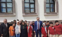 Şehit Annesi Öğrencilerle Buluştu: Oğlunun İsmi Yaşatılıyor