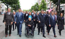 Şükranla Anıldı: İzzet Baysal İçin Binlerce Adım Atıldı