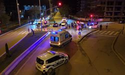 Üç Araçlı Zincirleme Kaza: Yaralılar Hastaneye Kaldırıldı