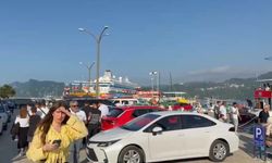 Kurban Bayramı'nda Amasra'ya Akın Ettiler: Araç Kuyruğu Kilometrelerce Uzadı!