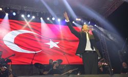 Samsun Asarcık’ta Yürekleri Isıtan Yaz Gecesi! Yıldızdoğan Sahneye Damga Vurdu
