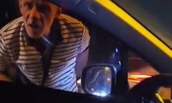 Sinyal Vermedi Diye Önünü Kesti, Cama Vurup Tehdit Etti!
