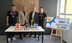 Yerli Robotik Kol ile Uluslararası Yarışmada Birinci Oldular