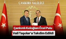 Çankırılı Keloğlan Özel Pulu Vali Taşolar’a Takdim Edildi