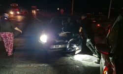 Alaca'da Kırmızı Işık İhlali Kazaya Neden Oldu: 2 Yaralı