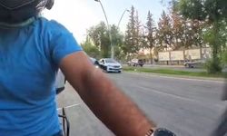 Düğün Konvoyunu Gören Şahıs 150 Metre Koşup Kaputa Atladı