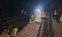 İki Otomobil Çarpıştı: Çanakkale’de 6 Can Kaybı