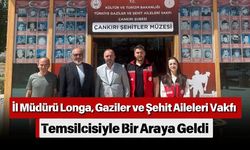 İl Müdürü Longa, Gaziler ve Şehit Aileleri Vakfı Temsilcisiyle Bir Araya Geldi