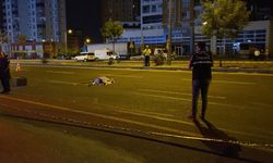 Kayseri’de Feci Kaza Yolun Karşısına Geçen Kadına Peş Peşe İki Araç Çarptı, Yaşamını Yitirdi