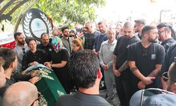 Arabesk Müziğin Sevilen İsmi Güllü Son Yolculuğuna Uğurlandı