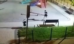 Bursa’da Çocukların Yaktığı Ateş Oyun Parkını Küle Çevirdi