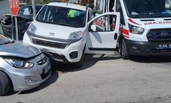 Çorum Sungurlu’da Zincirleme Kaza: 3 Araç Çarpıştı, 2 Yaralı