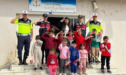 Çorum’da Okul Çevrelerinde Jandarma Denetimi: 2 Kişi Yakalandı