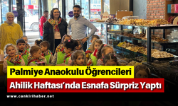 Palmiye Anaokulu Öğrencileri Ahilik Haftası’nda Esnafa Sürpriz Yaptı