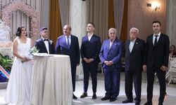 Türkü Paşası Raci Alkır’ın Torunu Turuhan Alkır Dünya Evine Girdi