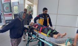 Aksaray’da Minibüs ile Elektrikli Bisikletin Çarpışması Sonucu 2 Çocuk Hastaneye Kaldırıldı