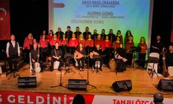 Bolu Belediyesi Türk Müziği Topluluğu Sahneye Çıktı