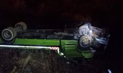 Bolu’da Araç Yüklü Oto Kurtarıcı Boş Araziye Uçtu 2 Yaralı