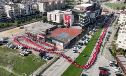 Bursa’da 500 Metrelik Dev Türk Bayrağıyla Cumhuriyet Korteji