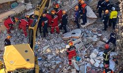 Gebze’de Çöken Binada Bilir Ailesi Enkaz Altında! Kurtarma Çalışmaları Sürüyor