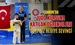 Judo Kursuna Katılan Öğrencilere Sürpriz Hediye Sevinci