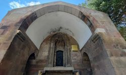 Osmanlı Türbesi Dron Görüntüleriyle Göz Kamaştırıyor