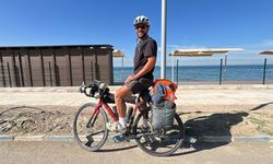 Bisikletiyle Türkiye turuna çıkan Selahattin Baltacı Hatay’a ulaştı