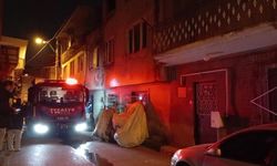 Gece yarısı alevler yükseldi! Alkollü adam evini yaktı