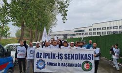 Öz İplik-İş Sendikası Üyeleri, İşveren Baskısına Karşı Mücadeleye Devam Ediyor