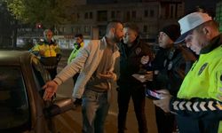 Polis Kimlik İstedi… Sürücü Sosyal Medyasını Gösterdi!