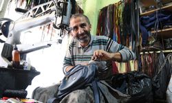 Viral Olan Ayakkabı Boyacısı Harun Akdoğan: “Cebimiz Delik Ama Gönlümüz Zengin”