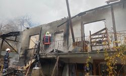 Yangın Panik Yarattı: Tek Ev Tamamen Zarar Gördü