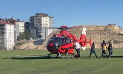 77 yaşındaki kadın için ambulans helikopter havalandı!