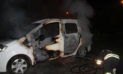 Beyşehir’de iddiaya göre ailesine kızdı, otomobilini yaktı