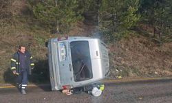 Kar hakimiyeti kayboldu, araç devrildi: 1 kişi yaralandı