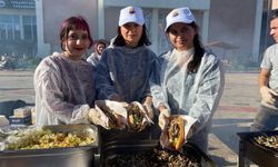 Karadeniz’in Lezzeti Sinop’ta Buluştu Hamsi Şenliği Yoğun İlgi Gördü